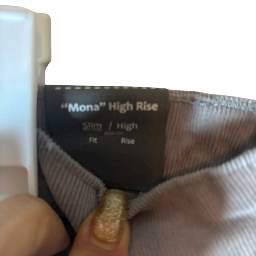 Tractr “Mona” High Rise Crop Corduroy Pants Womens 10/30 NWT - Picture 5 of 7